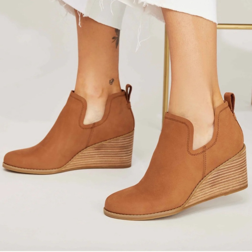 Brand New, Never Worn TOMS Kallie Boot
